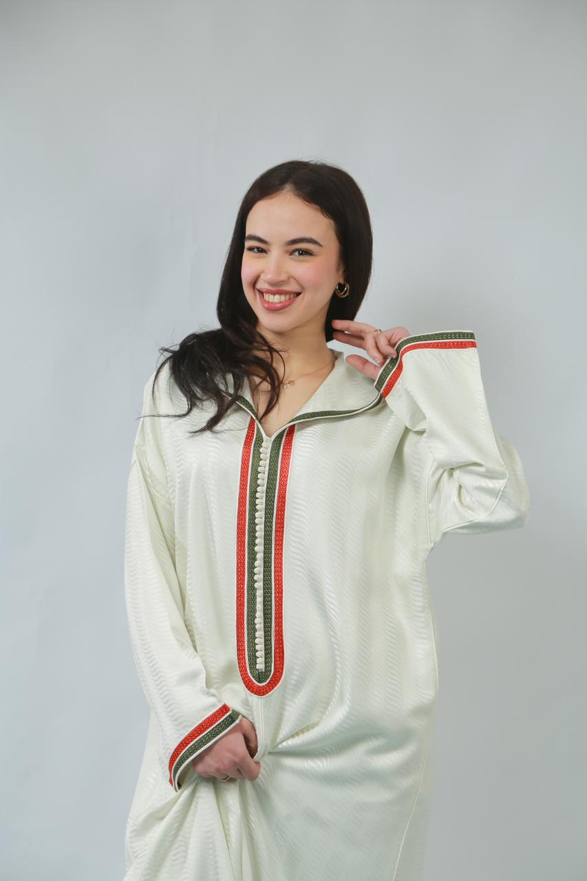 Luxe en Mouvement : Jellaba Shantung aux Détails en Orange et Kaki