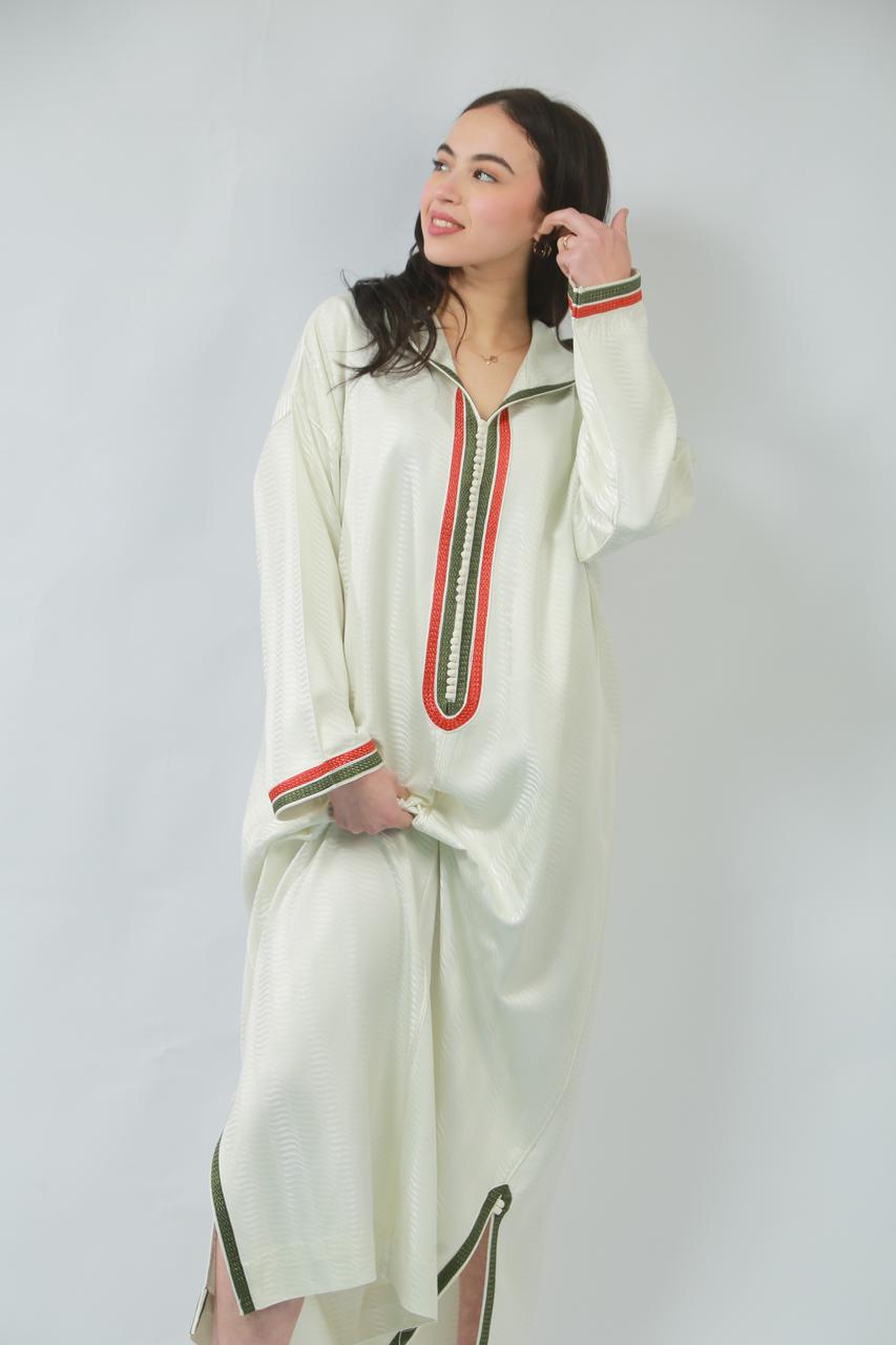 Luxe en Mouvement : Jellaba Shantung aux Détails en Orange et Kaki