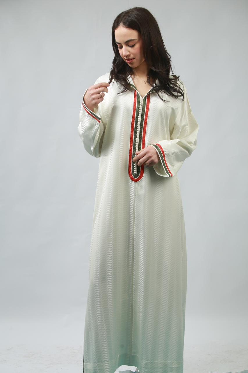 Luxe en Mouvement : Jellaba Shantung aux Détails en Orange et Kaki