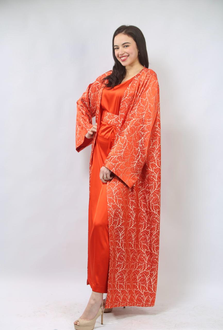 Le rouge brique réinventé : une allure captivante et sophistiquée