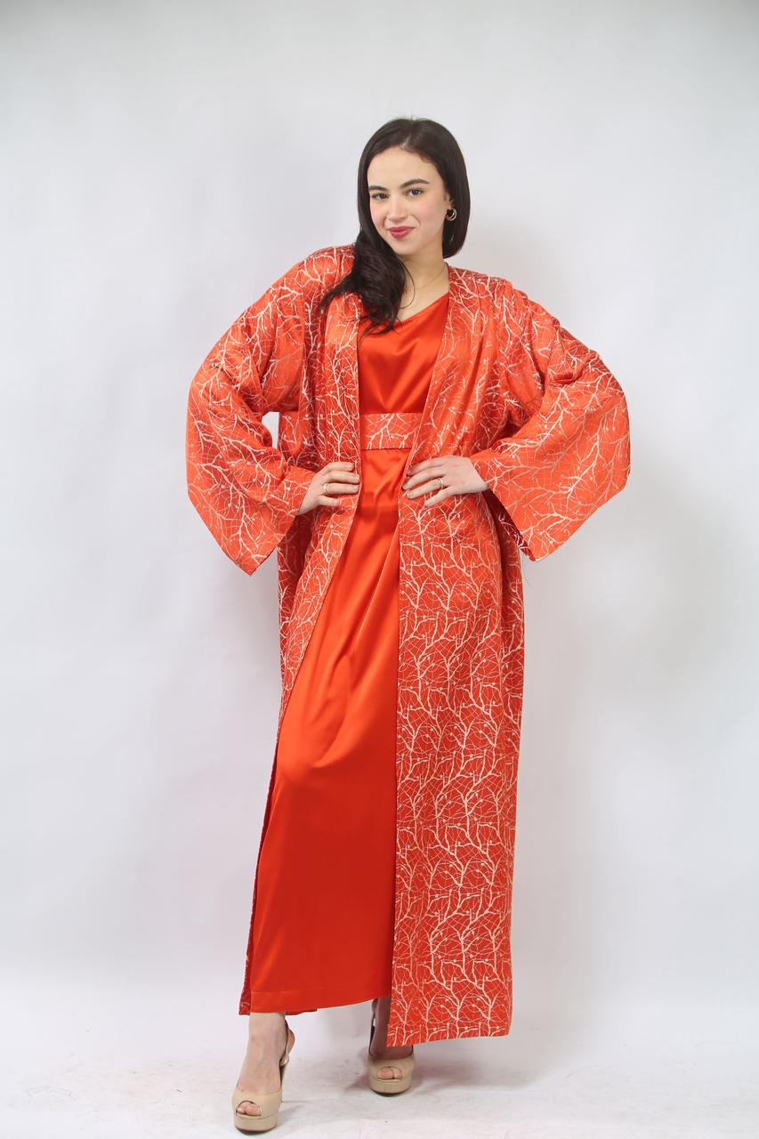 Le rouge brique réinventé : une allure captivante et sophistiquée