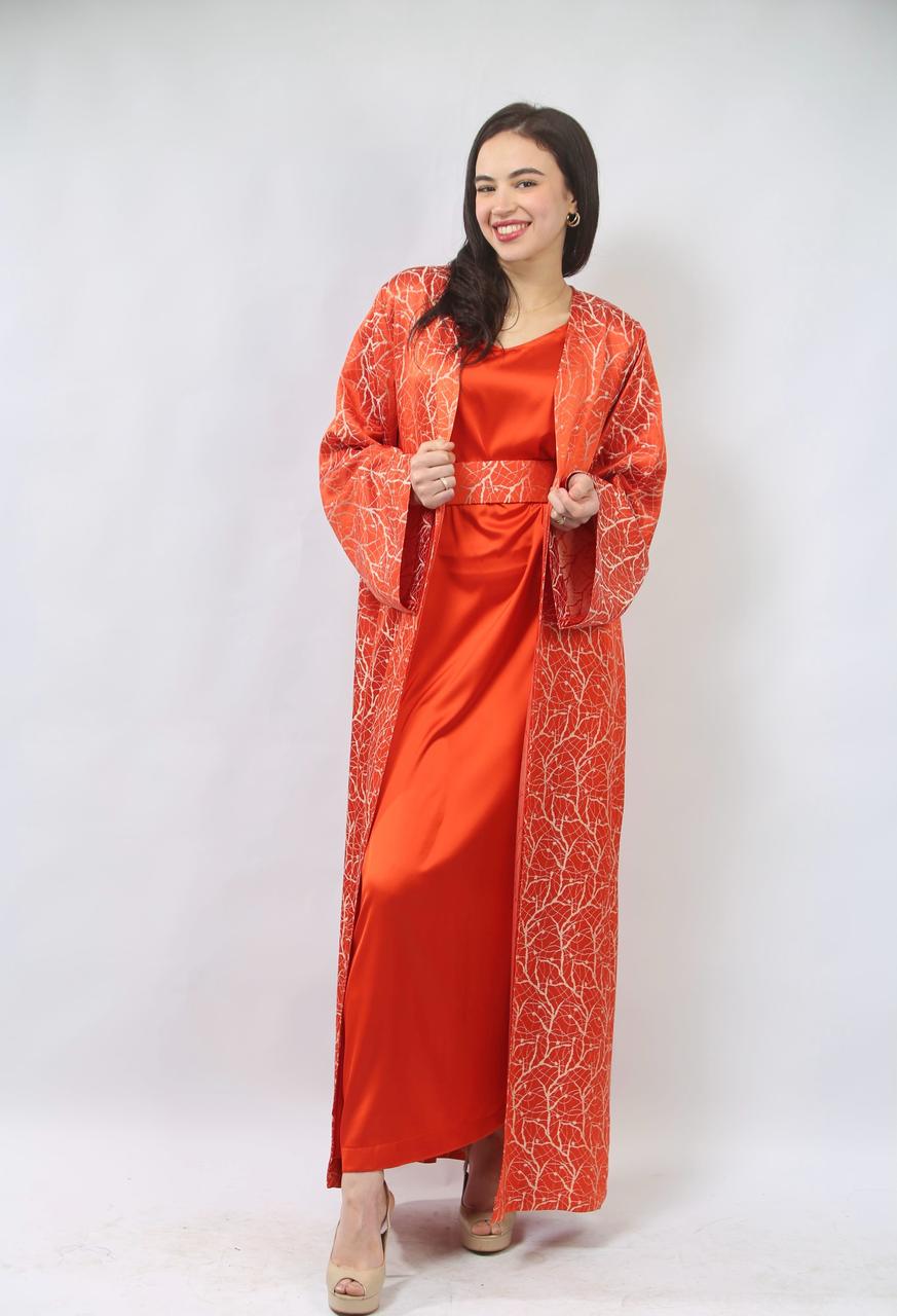 Le rouge brique réinventé : une allure captivante et sophistiquée